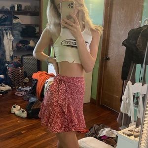 Red and white flowy skirt. Very cute & comfy. Size small. Bought from a boutique